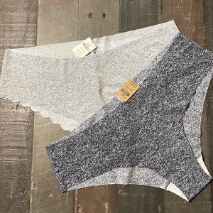 Lot of 2 Victoria Secret xxl cheeksters